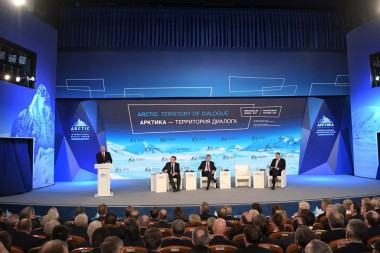 С.Гапликов выразил уверенность в новом импульсе развития российской Арктики