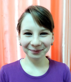 Аделина, 13 лет, осталась без попечения родителей