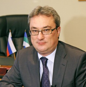 Вячеслав Гайзер стал лидером губернаторского рейтинга политической выживаемости