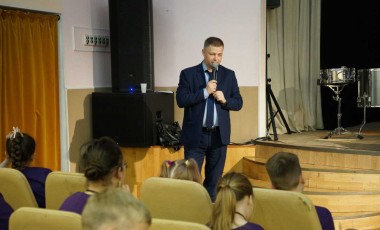 Кибербезопасность и онлайн-покупки: Виталий Осипов рассказал школьникам о цифровой гигиене