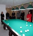 Старшее поколение пригласили сыграть… в бильярд